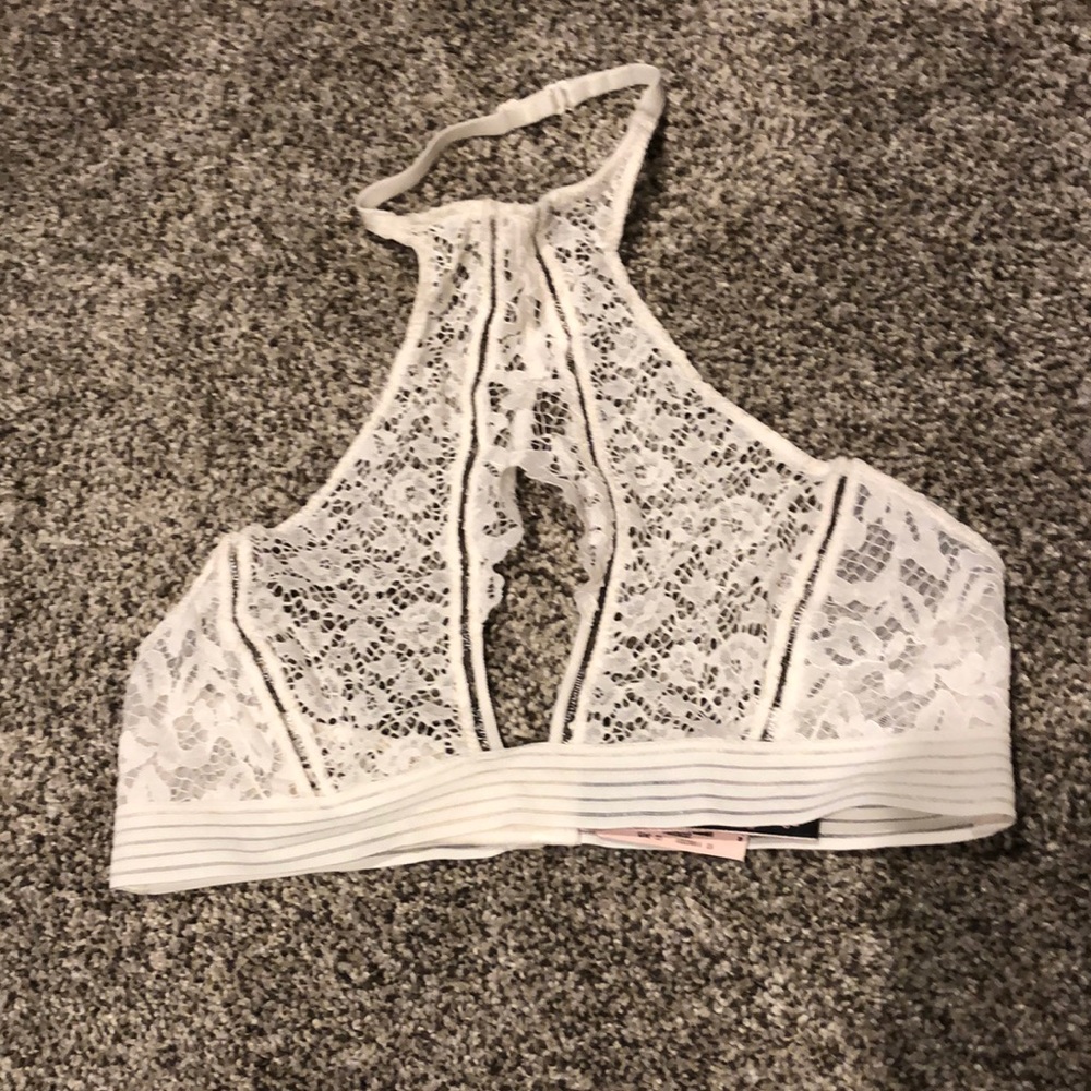 Victoria’s Secret Very Sexy Lace Bra